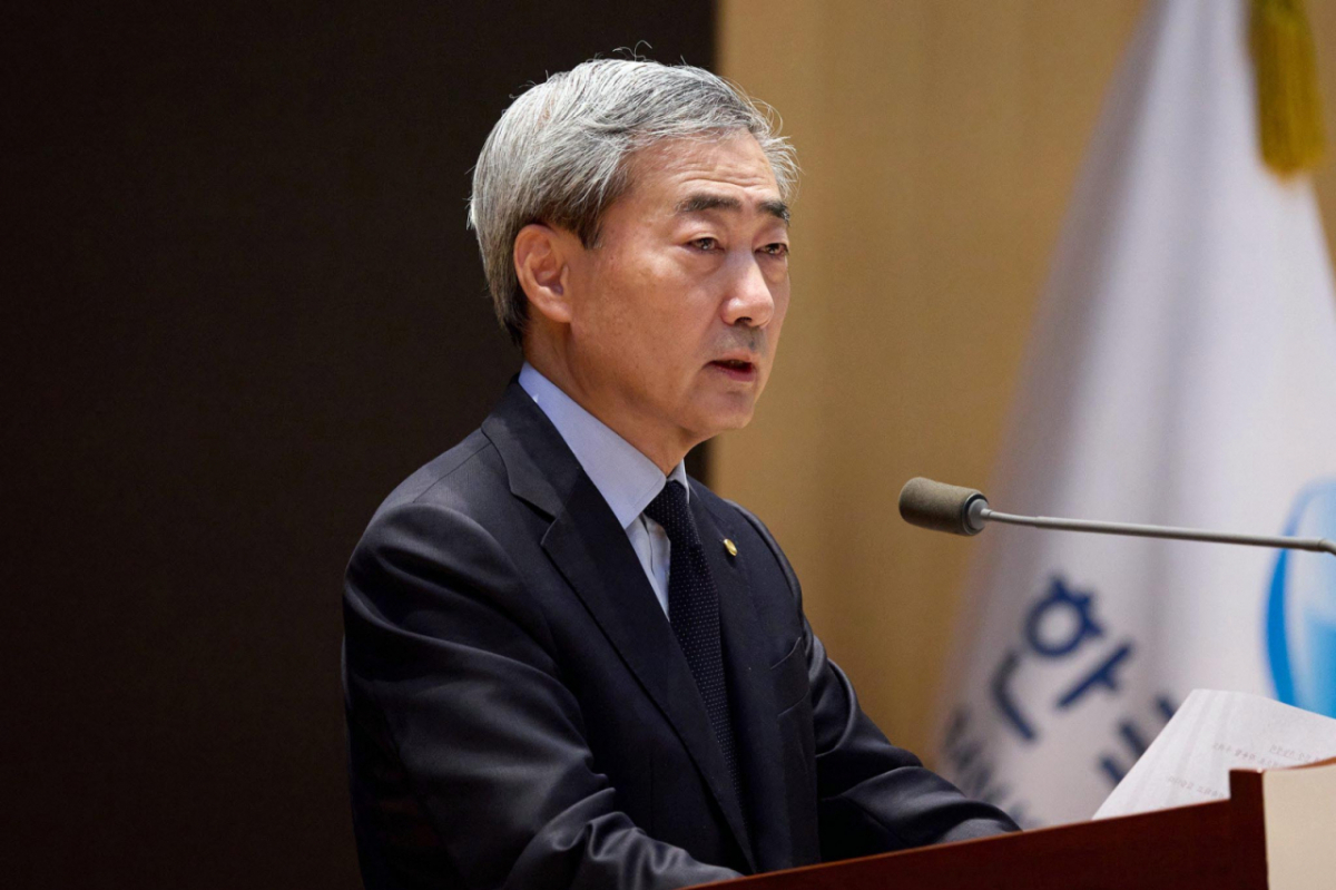 [서울=뉴시스] 신현송 한국은행 총재가 12일 서울 중구 한국은행에서 열린 '한국은행 창립 제76주년 기념식'에서 기념사를 하고 있다. (사진=한국은행 제공) 2026.06.12. photo@newsis.com *재판매 및 DB 금지 /사진=류현주