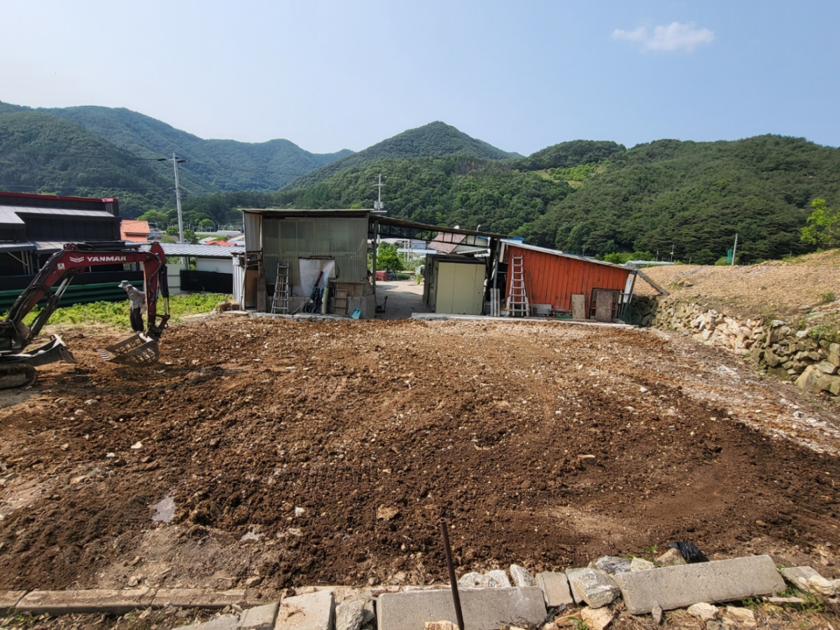 충북 괴산군 연풍면 원풍리 일원의 악취 원인이었던 축사를 제거한 모습. /사진=농림축산식품부