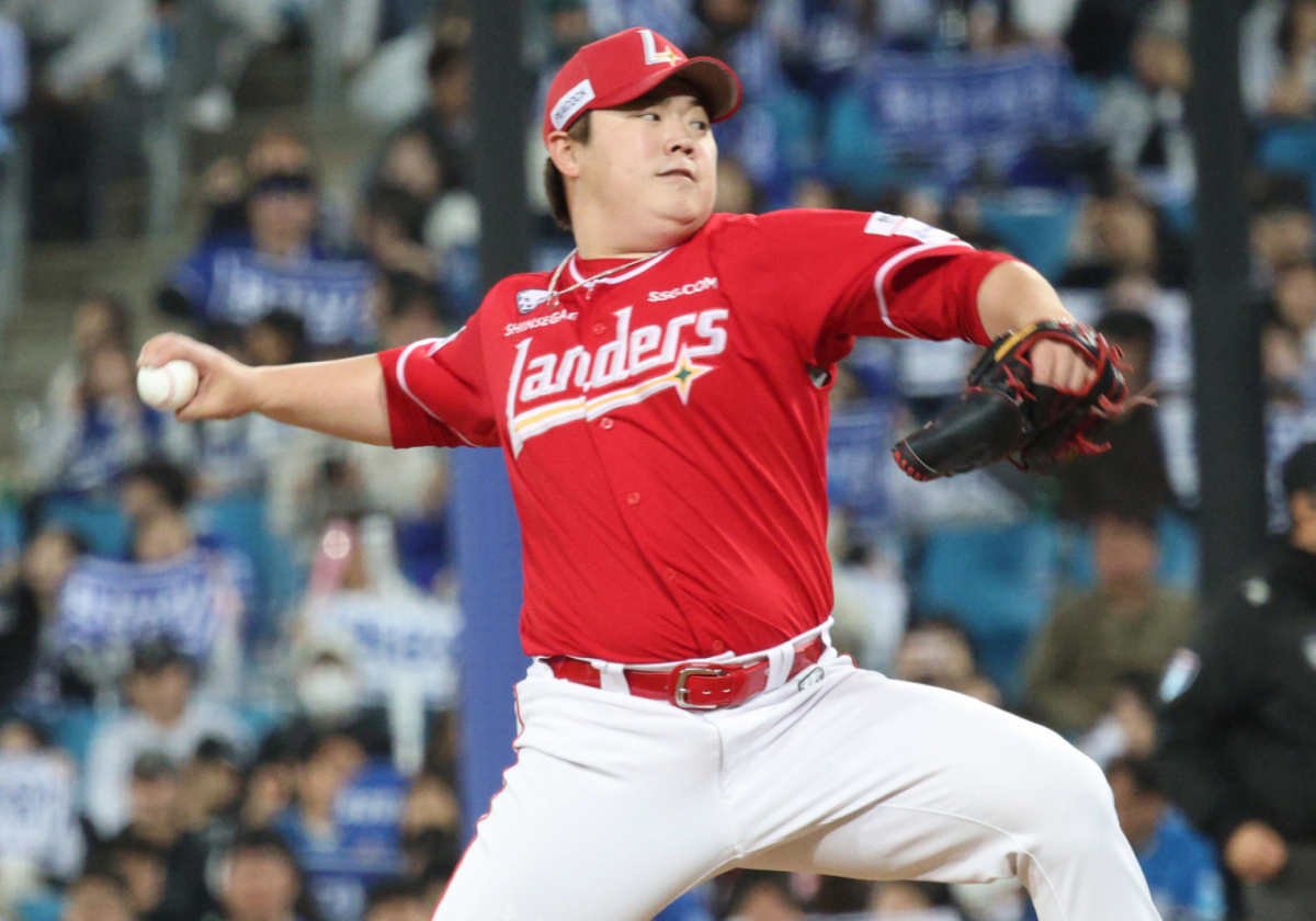 2026 신한 SOL KBO리그 삼성 라이온즈 대 SSG 랜더스 경기가 22일 대구 삼성라이온즈파크에서 열렸다.  SSG 이로운이 역투하고 있다. /사진=김진경 kim.jinkyung@