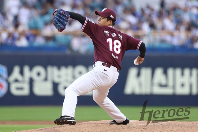 17일 선발로 등판한 박준현. /사진=키움 히어로즈