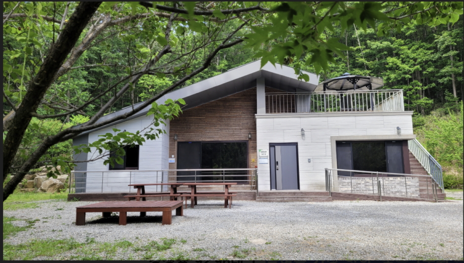 대야산휴양림 숲속의집 601호 전경./사진제공=국립자연휴양림관리소