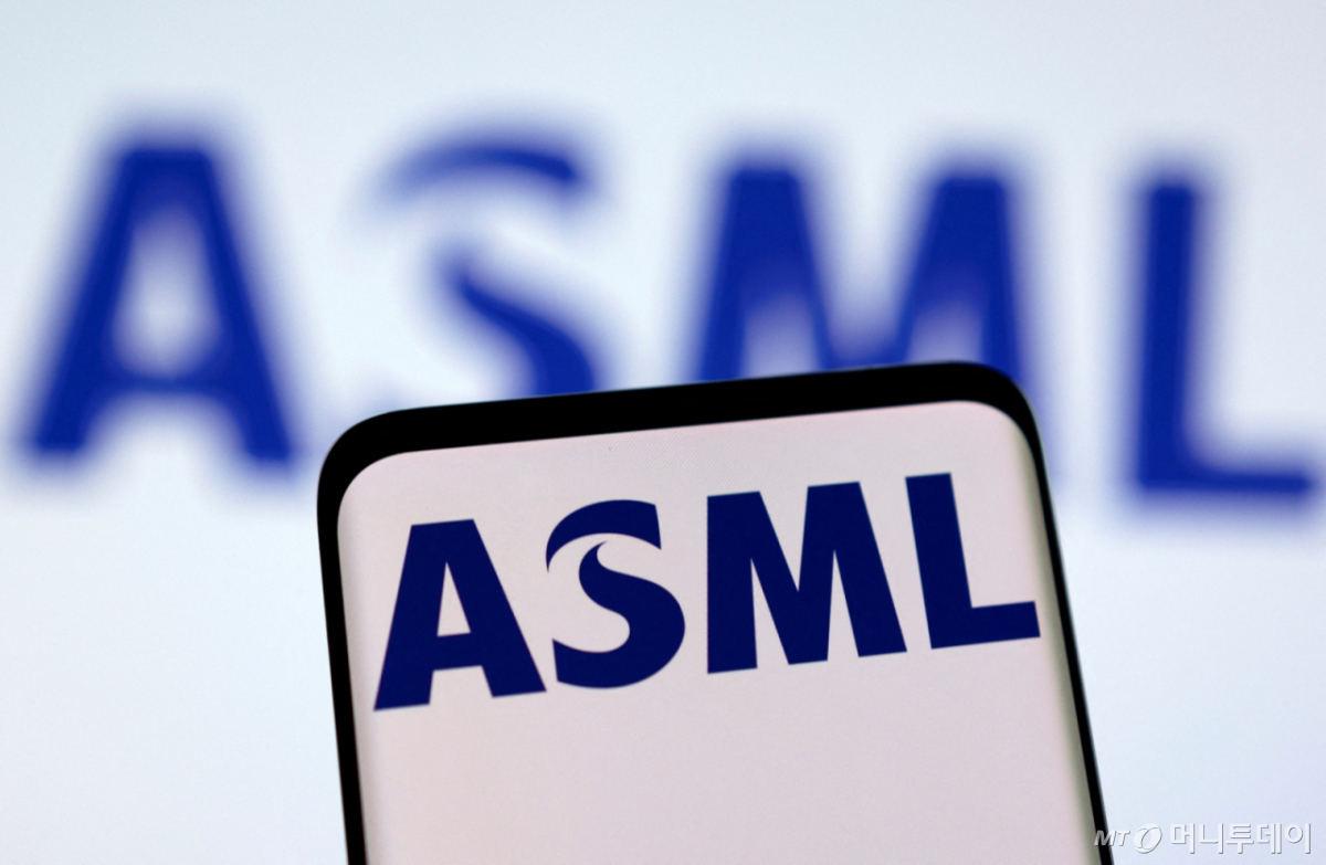 네덜란드 반도체 장비업체 ASML 로고. /사진=로이터
