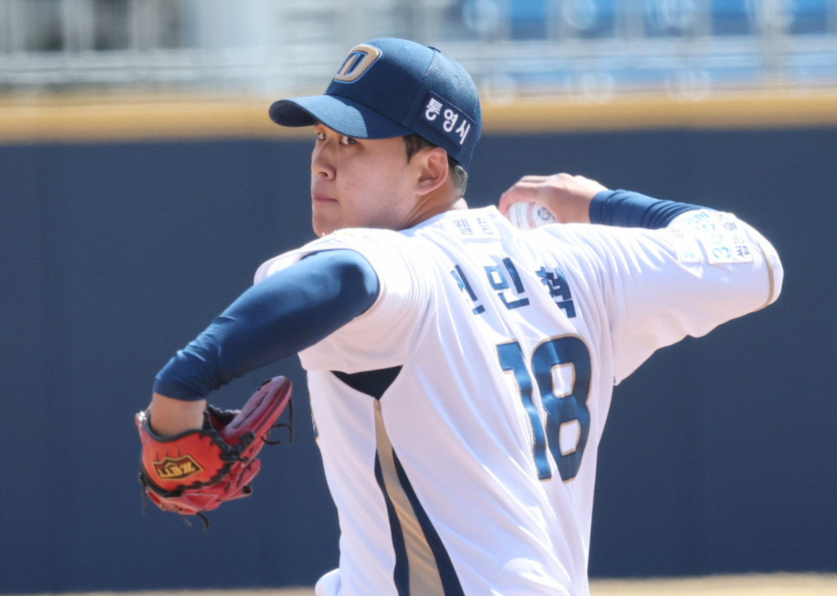 2026 신한 SOL Bank KBO리그 시범경기 NC 다이노스 대 LG 트윈스 경기가 지난 3월 13일 경남 창원시 마산야구장에서 열렸다. NC 선발 신민혁이 역투하고 있다. /사진=김진경 대기자
