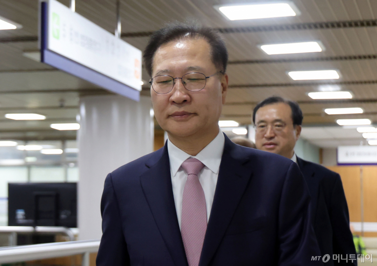 박성재 전 법무부 장관이 27일 서울 서초구 서울중앙지방법원에서 열린 내란 가담 및 김건희 수사 무마 혐의 1심 결심공판에 출석하고 있다. /사진=머니투데이 DB