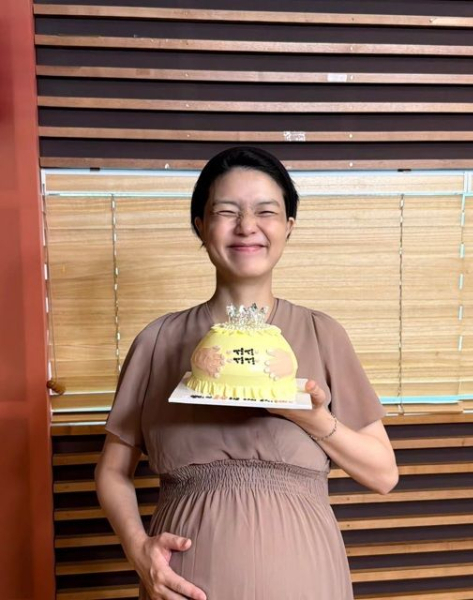 개그우먼 안영미(42)가 출산 휴가에 들어간다./사진=안영미 SNS