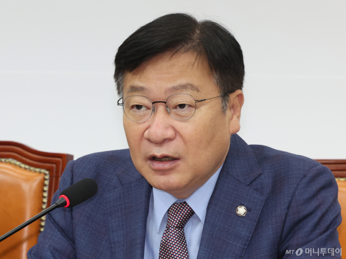 (서울=뉴스1) 황기선 기자 = 정점식 국민의힘 원내대표가 22일 오전 서울 여의도 국회에서 열린 최고위원회의에서 모두발언을 하고 있다. 2026.6.22/뉴스1 Copyright © 뉴스1. All rights reserved. 무단 전재 및 재배포, AI학습 이용 금지. /사진=(서울=뉴스1) 황기선 기자