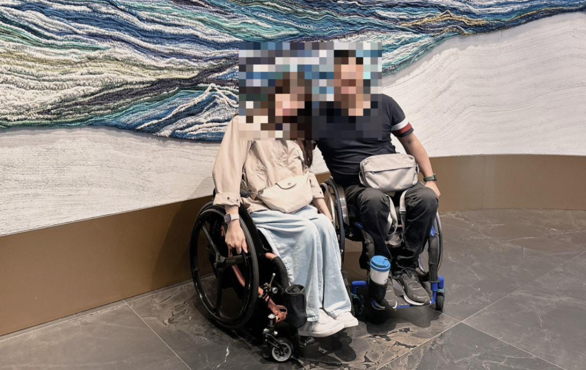 대만인 부부가 지난 19일 밤 지하철 2호선 강남역에서 취객으로부터 자신들을 보호해 준 한국인 남성들을 찾아 나섰다. 사진은 대만인 부부의 모습/사진=SNS 갈무리