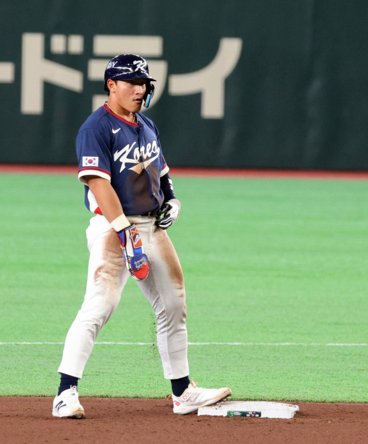 안현민이 3월 9일 도쿄돔에서 열린 2026 WBC 도쿄POOL 대한민국과 호주 경기 5회초 2사 1루 문보경 타석 때 2루 도루에 성공하고 있다. /사진=강영조 선임기자