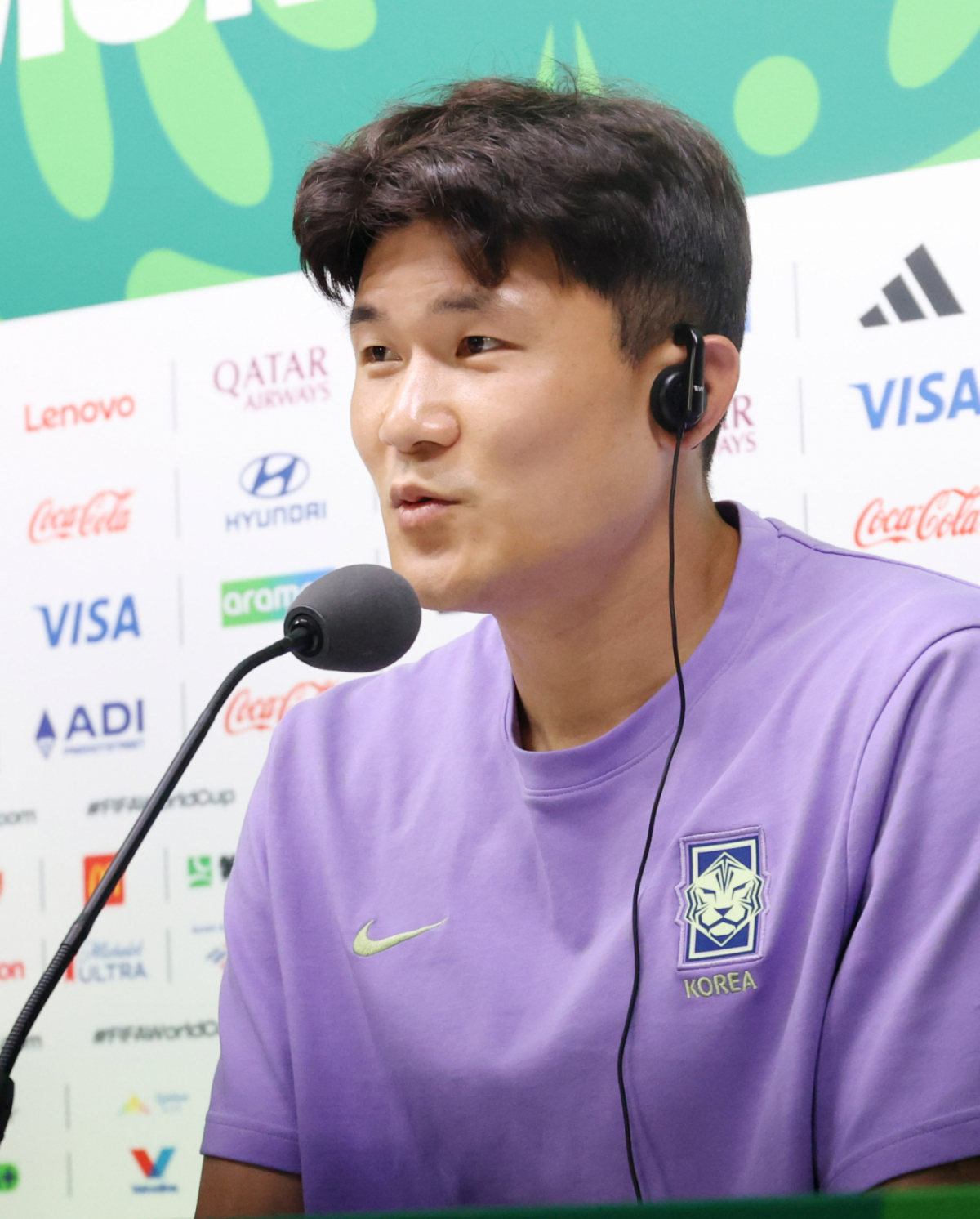 기자회견에 동석한 센터백 김민재는 "남아공은 개인 능력이나 속도가 있는 선수들이다. 그 부분을 잘 준비하고 있다"라며 "팀적으로는 앞선 두 경기처럼만 해준다면 충분히 이길 수 있을 것"이라며 필승 의지를 다짐했다. /사진=김진경 대기자