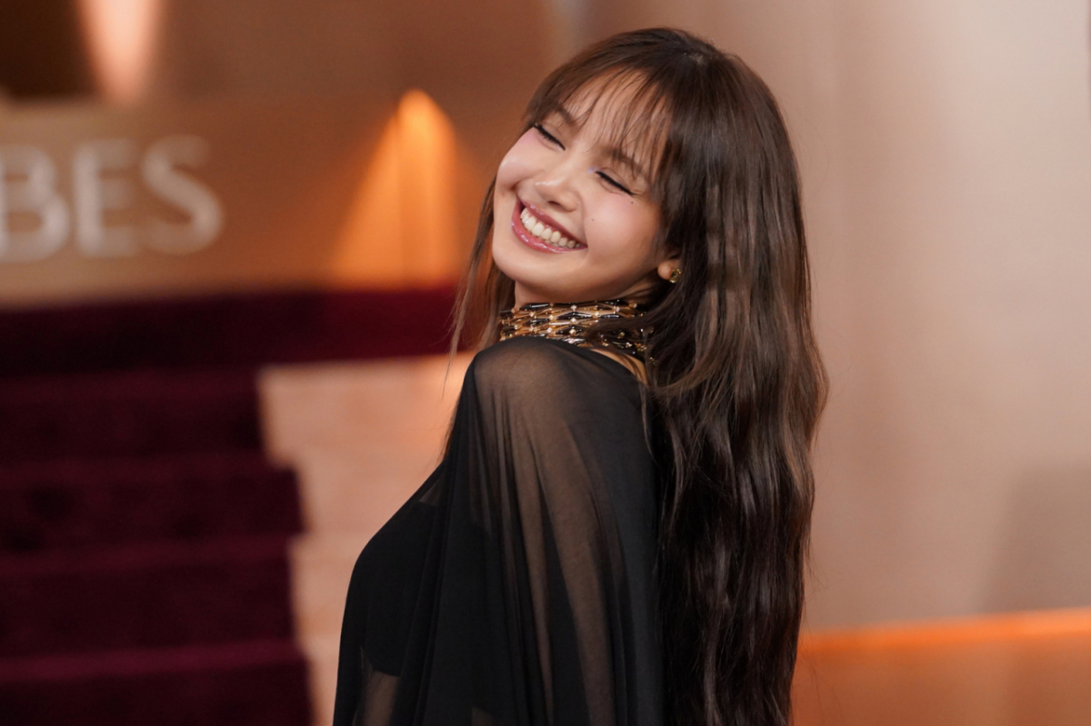 블랙핑크 리사와 루이비통모에헤네시(LVMH) 상속남 프레데릭 아르노의 결별설이 다시금 불거졌다. AP/뉴시스
