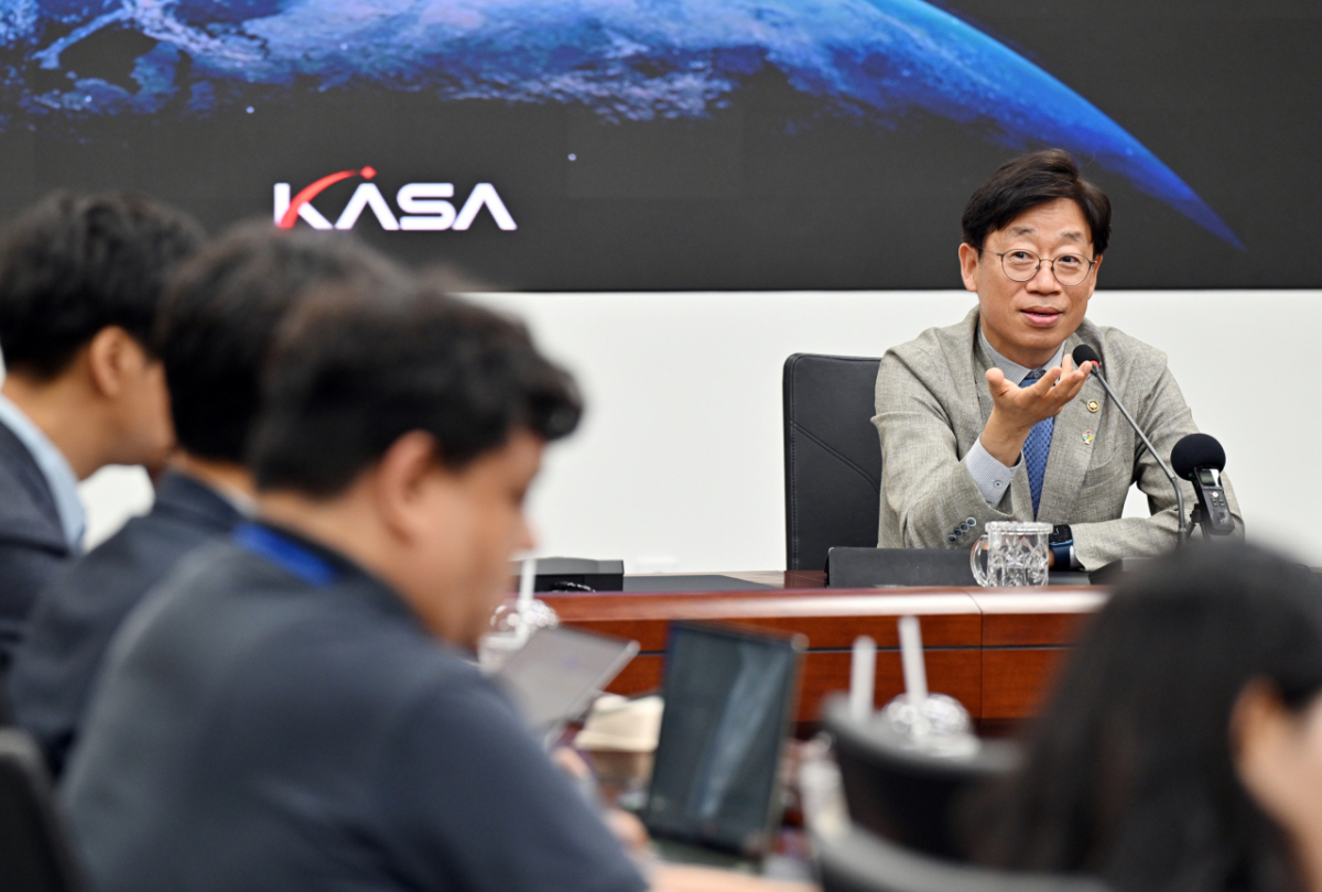 오태석 우주청장이 24일 경남 사천 우주청사에서 열린 기자간담회에서 발언하고 있다. /사진=우주항공청
