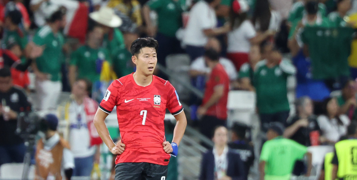 대한민국 축구국가대표팀 손흥민이 지난 24일(현지시간) 멕시코 몬테레이 스타디움에서 열린 2026 북중미 월드컵 A조 조별리그 3차전 대한민국과 남아프리카 공화국의 경기에서 1-0으로 패한 뒤 아쉬워 하고 있다./사진=뉴스1