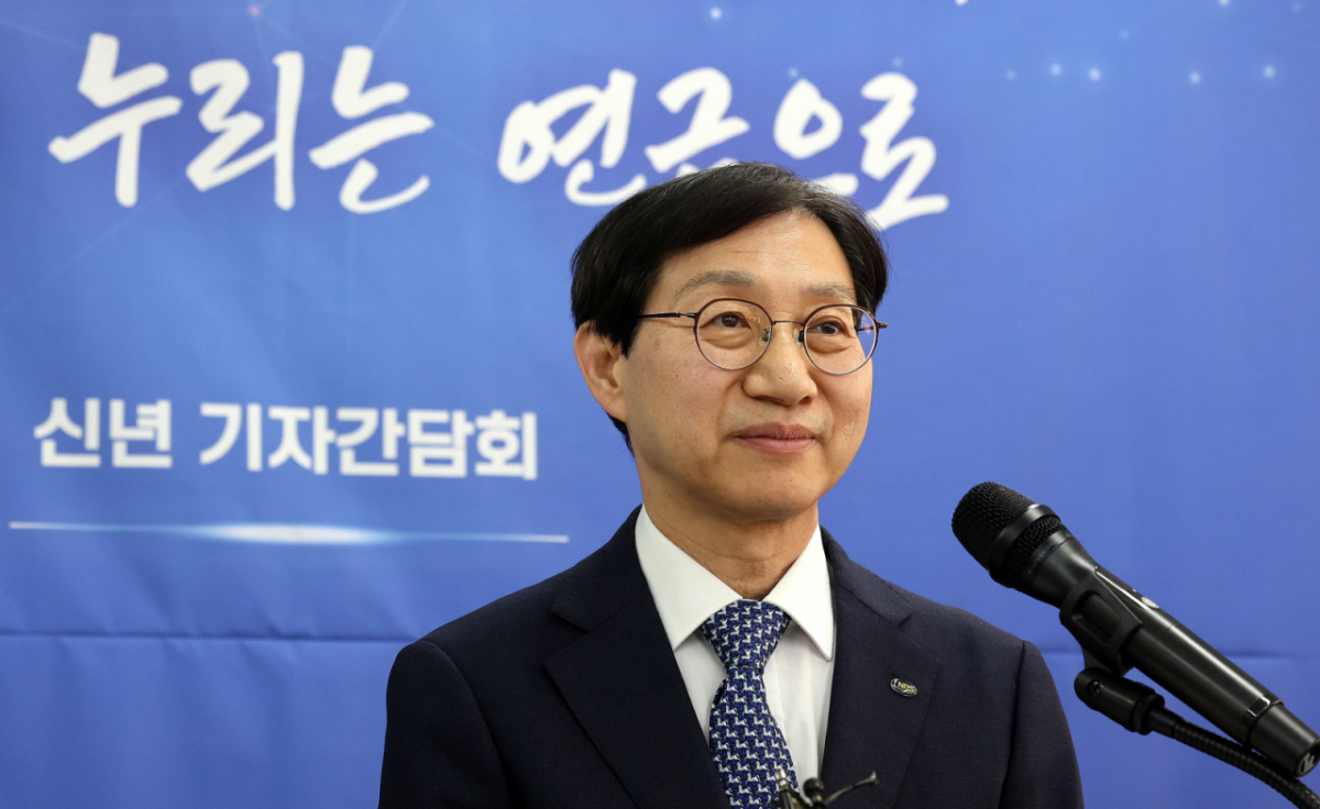 (서울=뉴스1) 박지혜 기자 = 김성주 국민연금공단 이사장이 29일 서울 용산구 스페이스쉐어 서울역센터에서 열린 신년 기자간담회에 참석하고 있다. Copyright © 뉴스1. All rights reserved. 무단 전재 및 재배포, AI학습 이용 금지. /사진=(서울=뉴스1) 박지혜 기자