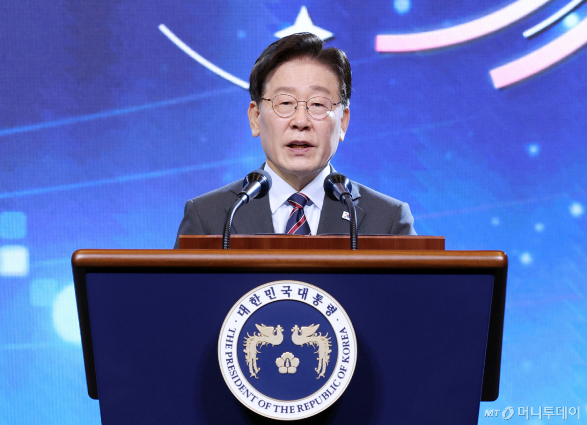 (인천=뉴스1) 이재명 기자 = 이재명 대통령이 1일 인천 중구 인스파이어 리조트에서 열린 제22기 민주평통 유라시아 지역회의 평화공존 정책 대화에서 발언을 하고 있다. 2026.7.1/뉴스1 Copyright © 뉴스1. All rights reserved. 무단 전재 및 재배포, AI학습 이용 금지. /사진=(인천=뉴스1) 이재명 기자