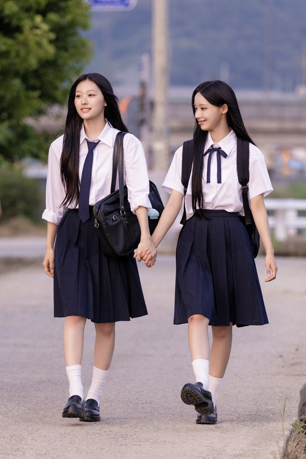 '만찬가' 뮤직비디오 비하인드 스냅./사진제공=SHgold네트웍스