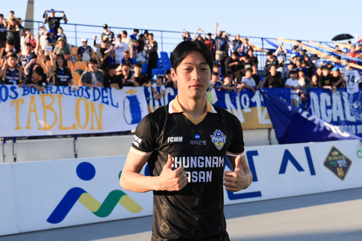 충남아산을 떠나 포르투갈 1부리그 FC아로카로 이적한 박시후. /사진=충남아산FC 제공
