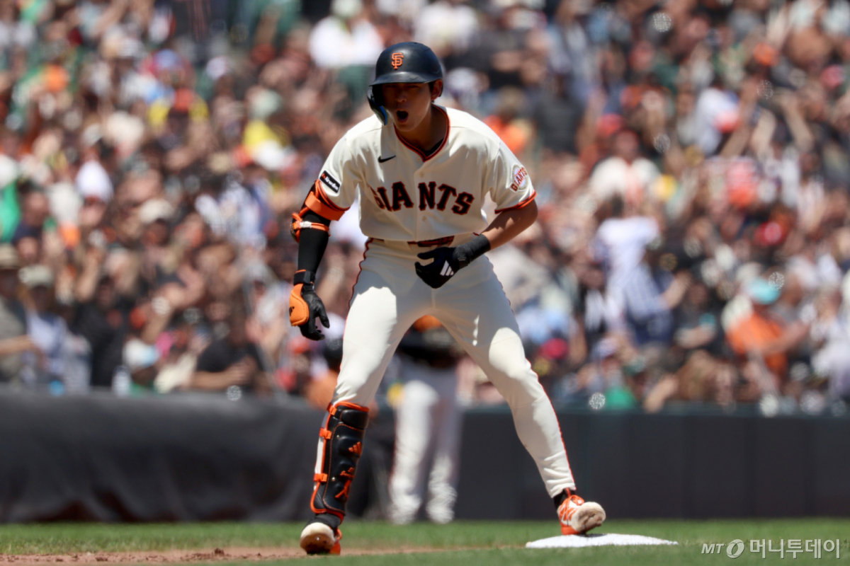 메이저리그(MLB) 올스타전 출전이 무산된 이정후(샌프란시스코 자이언츠)가 시즌 20번째 2루타를 터뜨리며 맹타를 이어갔다. /사진=샌프란시스코=AP/뉴시스