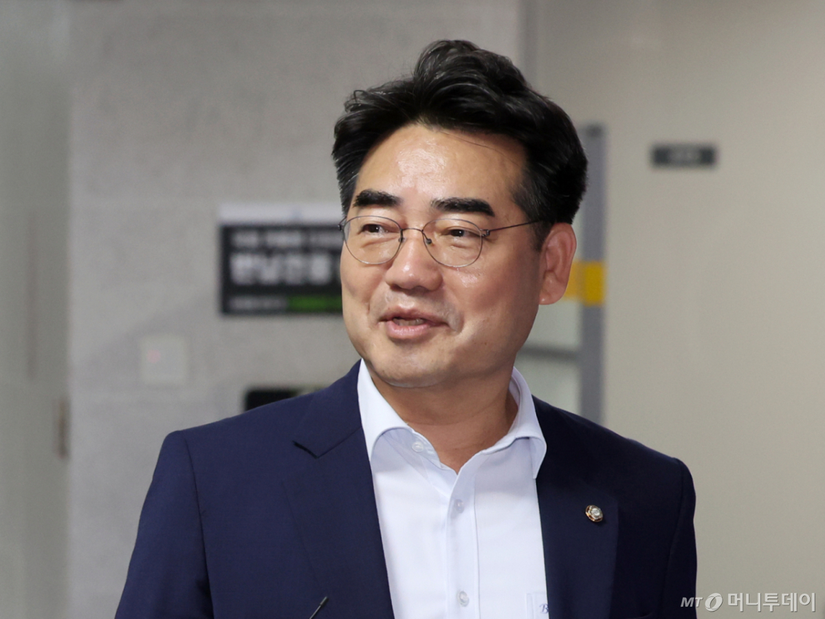 (서울=뉴스1) 황기선 기자 = 이성권 국민의힘 의원이 25일 오전 서울 여의도 의원회관에서 열린 당내 쇄신파 모임 '대안과 미래' 조찬모임에 참석하고 있다. 2026.6.25/뉴스1 Copyright © 뉴스1. All rights reserved. 무단 전재 및 재배포, AI학습 이용 금지. /사진=(서울=뉴스1) 황기선 기자
