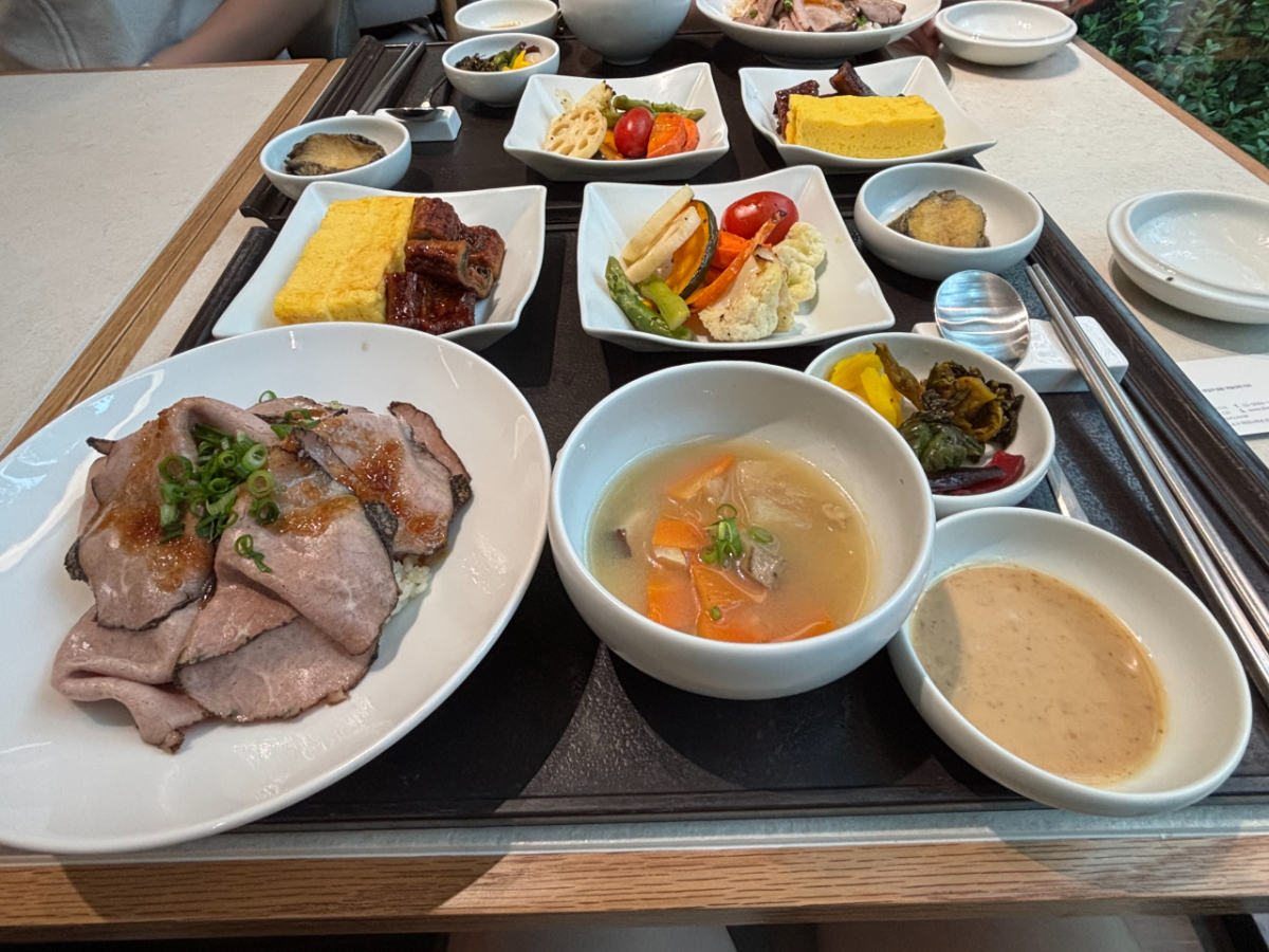 정호영 셰프가 디에이치방배 입주민에게 식단 및 레시피를 제공해 조리된 식사/사진=남미래 기자