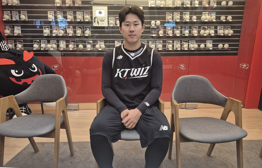 KT 최원준이 7월 9일 수원 KT위즈파크에서 스타뉴스와 인터뷰하고 있다. /사진=신화섭 기자