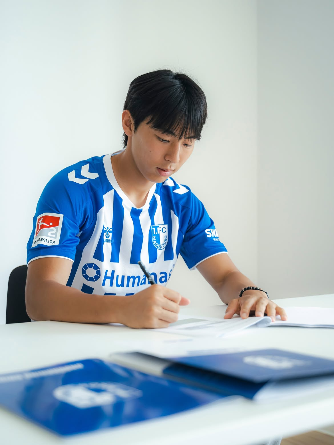 프로축구 K리그1 부천FC에서 뛰다 독일 2.분데스리가 1.FC마그데부르크에 입단한 이충현. /사진=이충현 SNS 캡처