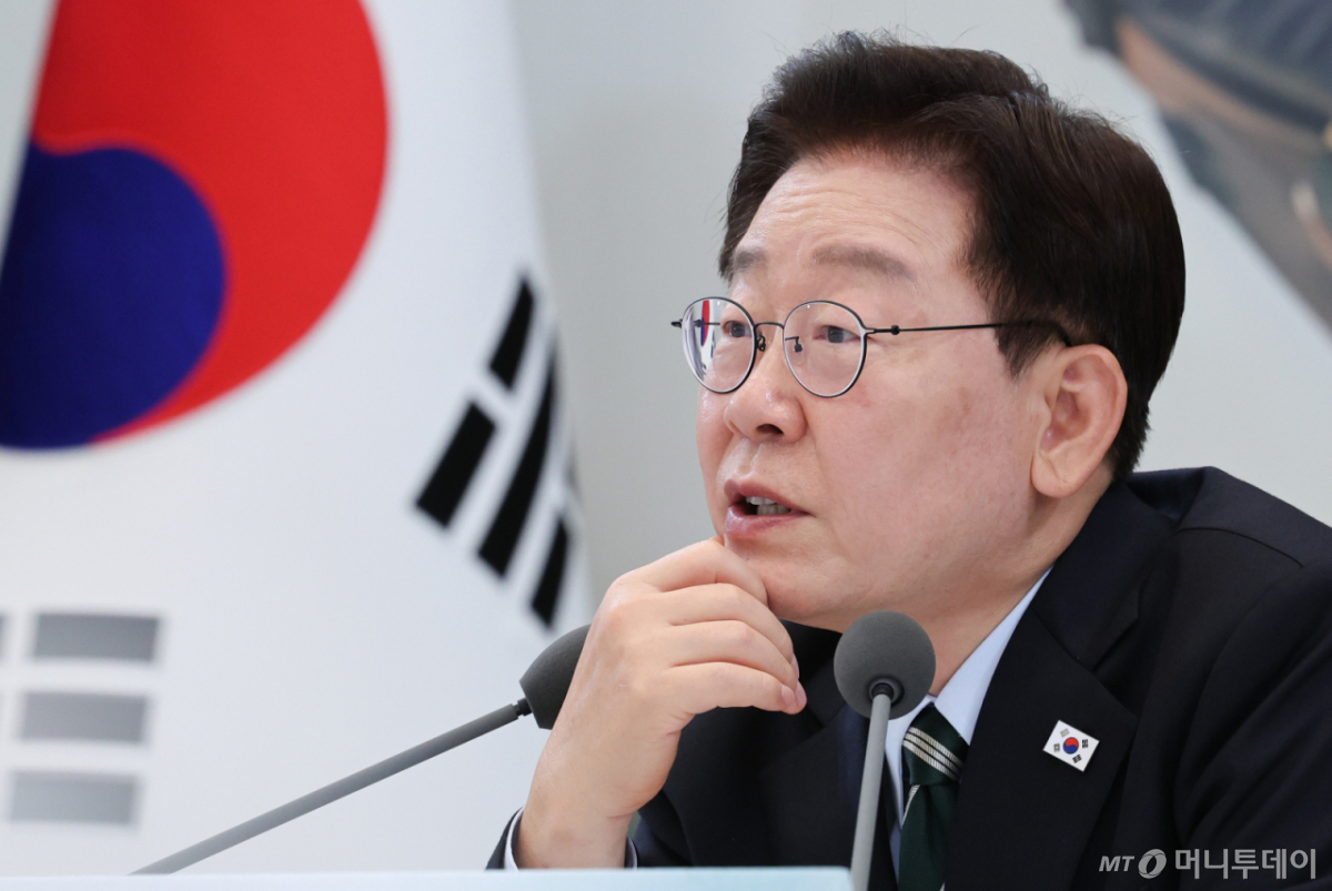 (서울=뉴스1) 이재명 기자 = 이재명 대통령이 16일 청와대 영빈관에서 열린 국토교통부, 농림축산식품부, 해양수산부 2차 업무보고에서 발언을 하고 있다. 2026.7.16/뉴스1 Copyright © 뉴스1. All rights reserved. 무단 전재 및 재배포, AI학습 이용 금지. /사진=(서울=뉴스1) 이재명 기자