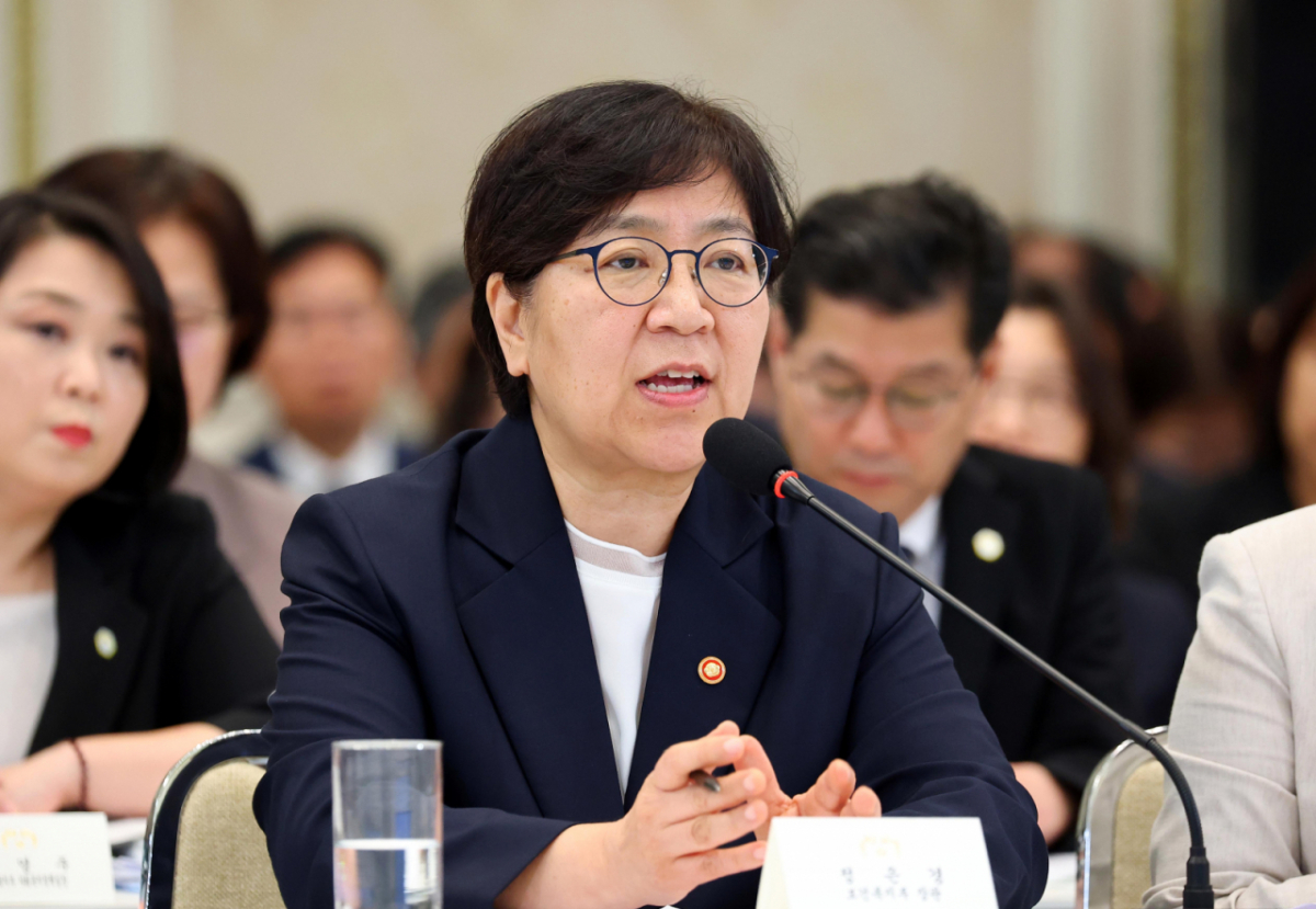 정은경 보건복지부 장관이 16일 청와대 영빈관에서 열린 '삶으로 체감하는 대체불가 대한민국-국민과 함께하는 두 번째 업무보고'에서 발언을 하고 있다. (청와대통신사진기자단) 2026.07.16. /사진= 뉴시스