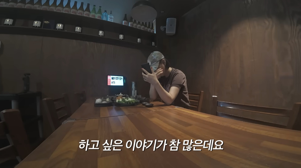 가수 장윤정이 친모의 사기 논란 이후 약 2주 만에 근황을 전했다. /사진=유튜브 채널 '장공장장윤정' 영상