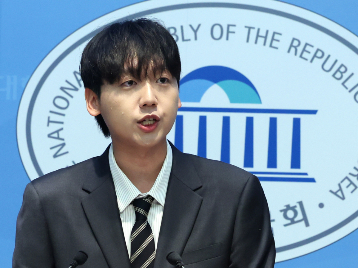 (서울=뉴스1) 황기선 기자 = 정민철 더불어민주당 정책위 부의장이 7일 오전 서울 여의도 국회 소통관에서 최고위원 출마 기자회견을 하고 있다. 2026.7.7/뉴스1 Copyright © 뉴스1. All rights reserved. 무단 전재 및 재배포, AI학습 이용 금지. /사진=(서울=뉴스1) 황기선 기자