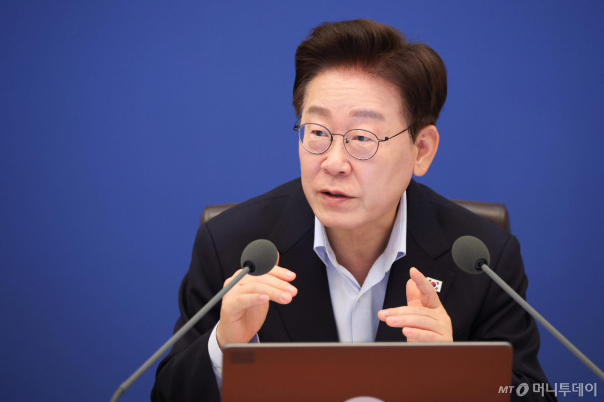 이재명 대통령이 21일 청와대에서 열린 국무회의에서 발언하고 있다. /사진=뉴시스
