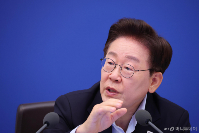 [서울=뉴시스] 김진아 기자 = 이재명 대통령이 21일 청와대에서 열린 국무회의에서 발언하고 있다.(청와대통신사진기자단) 2026.07.21. bluesoda@newsis.com /사진=뉴시스