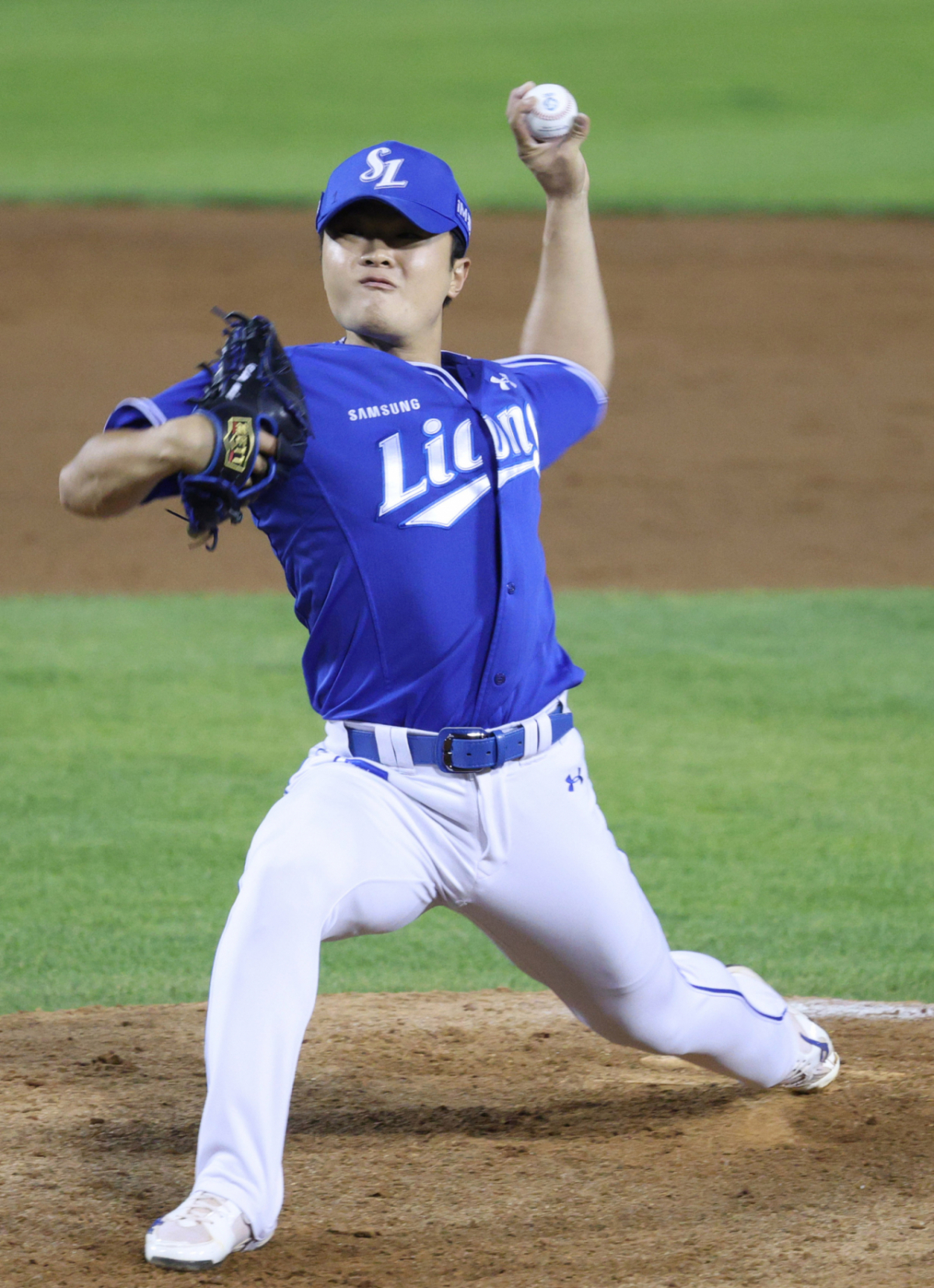 2026 신한 SOL KBO리그 LG 트윈스 대 삼성 라이온즈 경기가 12일 서울 잠실야구장에서 열렸다. 삼성 이승민이 역투하고 있다. /사진=김진경 kim.jinkyung@