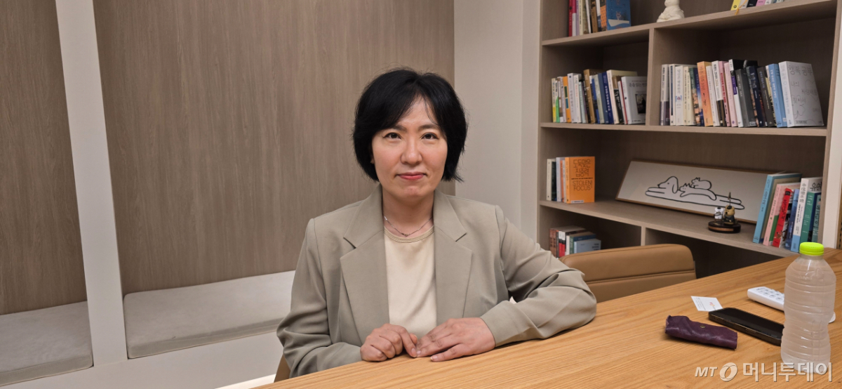 지난 16일 충북 오송 질병관리청사에서 본지와 인터뷰 중인 김지영 결핵정책과장(前 희귀질환관리과장). /사진=홍효진 기자