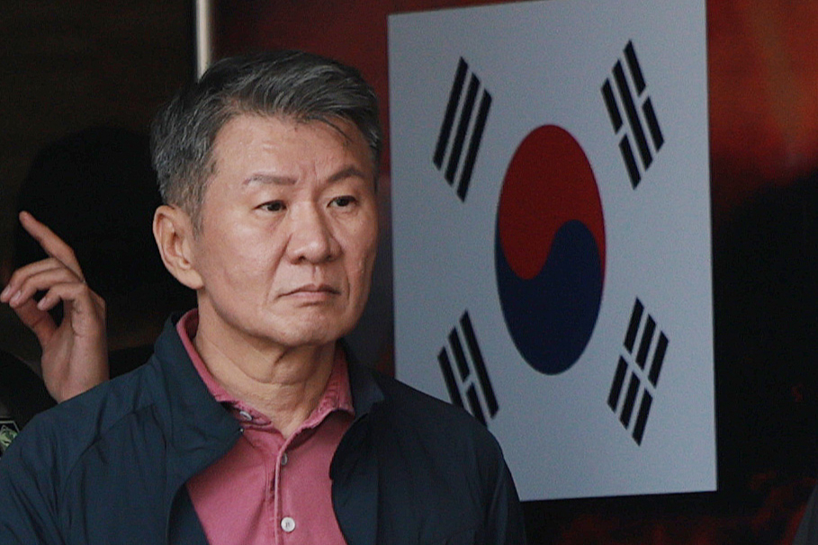 정몽규 전 대한축구협회장이 자신이 회장으로 있는 HDC그룹 계열사를 통해 대한축구협회(KFA)와 48억원 규모의 공식 파트너십 계약을 체결한 사실이 확인됐다. 다만 이 시기가 4선 도전을 앞둔 시기인 것으로 드러나면서 비판이 제기됐다. 정몽규 전 대한축구협회장. /사진=뉴스1
