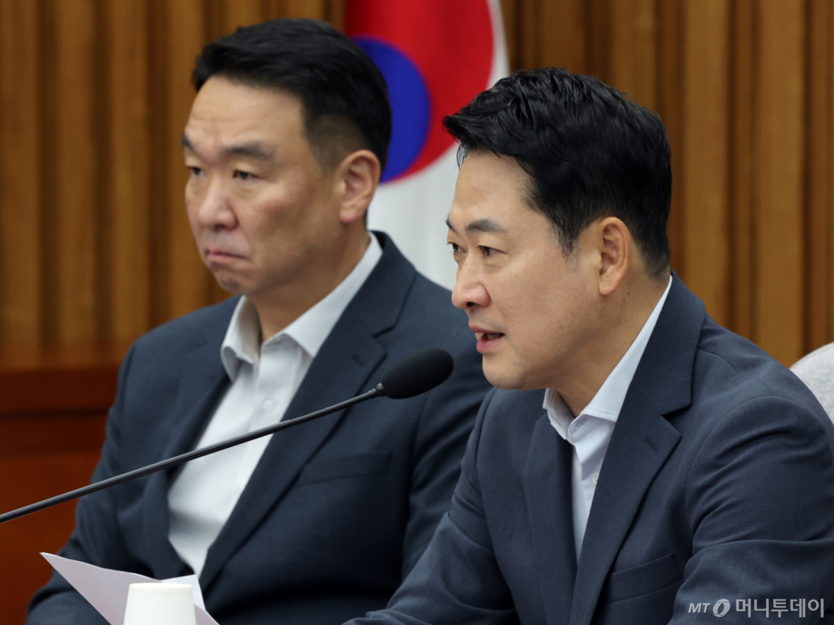 (서울=뉴스1) 황기선 기자 = 장동혁 국민의힘 대표가 24일 오전 서울 여의도 국회에서 열린 '규제에서 시장으로, 징벌에서 합리로' 국민의힘 부동산정책 정상화 토론회에서 인사말을 하고 있다. 2026.7.24/뉴스1 Copyright © 뉴스1. All rights reserved. 무단 전재 및 재배포, AI학습 이용 금지. /사진=(서울=뉴스1) 황기선 기자