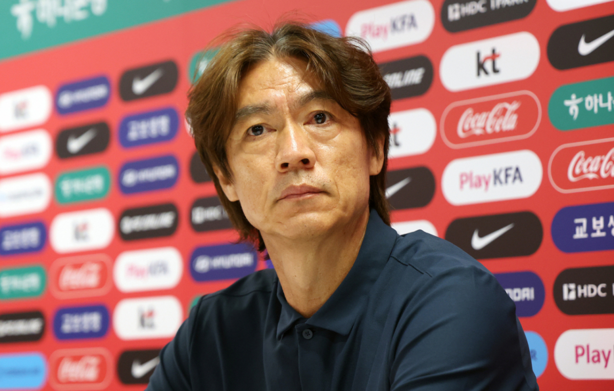 대한민국 축구 국가대표팀 홍명보 감독이 지난달 28일(현지시간) 멕시코 과달라하라 인근 사포판 치바스 바예 베르데 훈련장에 마련된 베이스캠프에서 열린 월드컵 결산 기자회견에서 부진에 대한 책임을 지고 감독직에서 물러나겠다는 뜻을 밝히고 있다. /사진=뉴스1