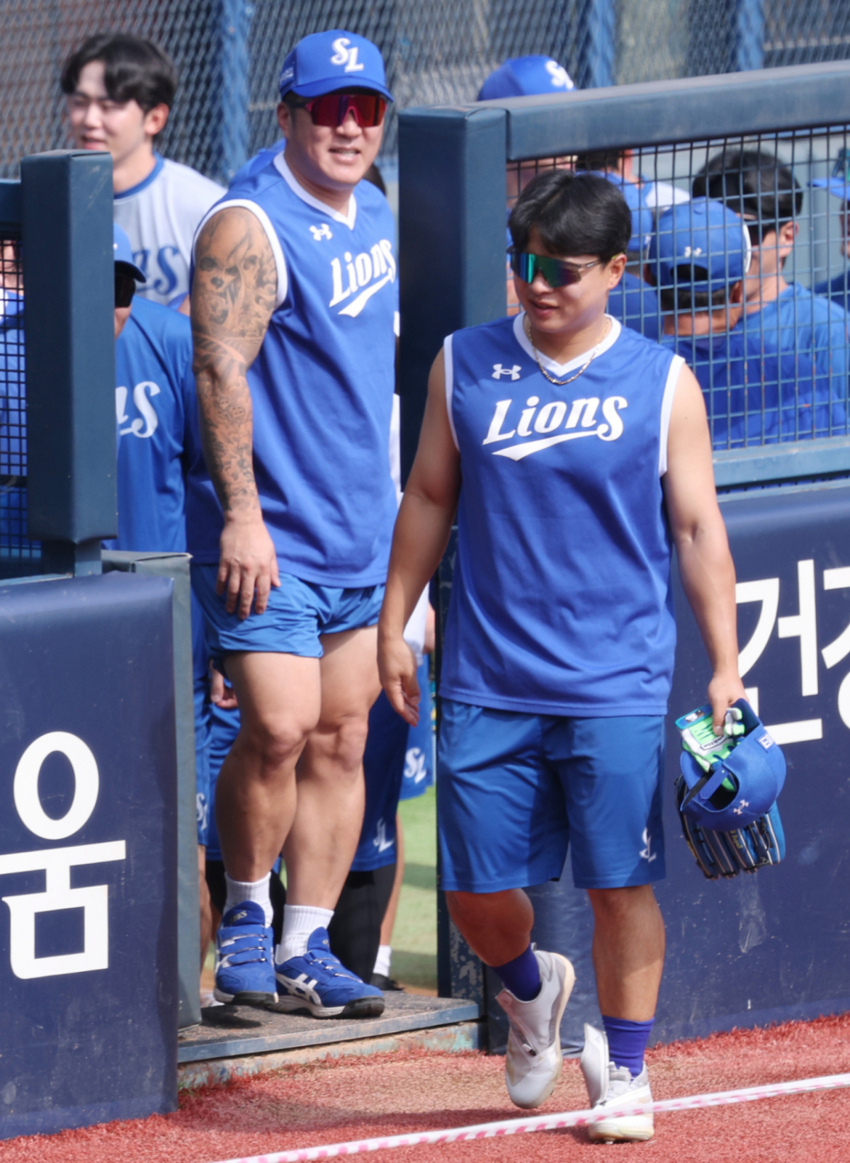 2026 신한 SOL KBO리그 두산 베어스 대 삼성 라이온즈 경기가 25일 서울 잠실야구장에서 열렸다. 삼성 최형우가 밝은 표정으로 훈련을 하고 있다. /사진=김진경 kim.jinkyung@