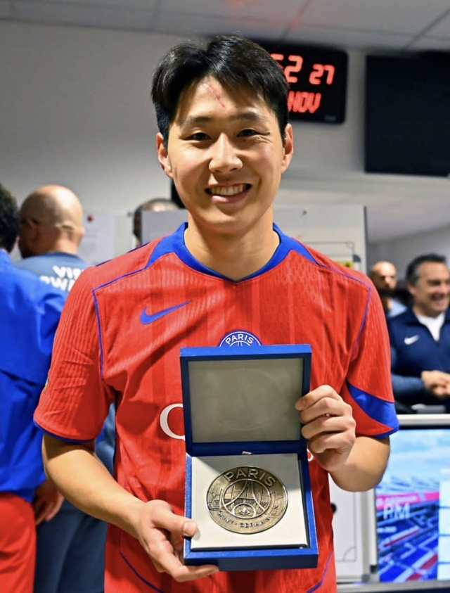 이강인. /사진=PSG SNS