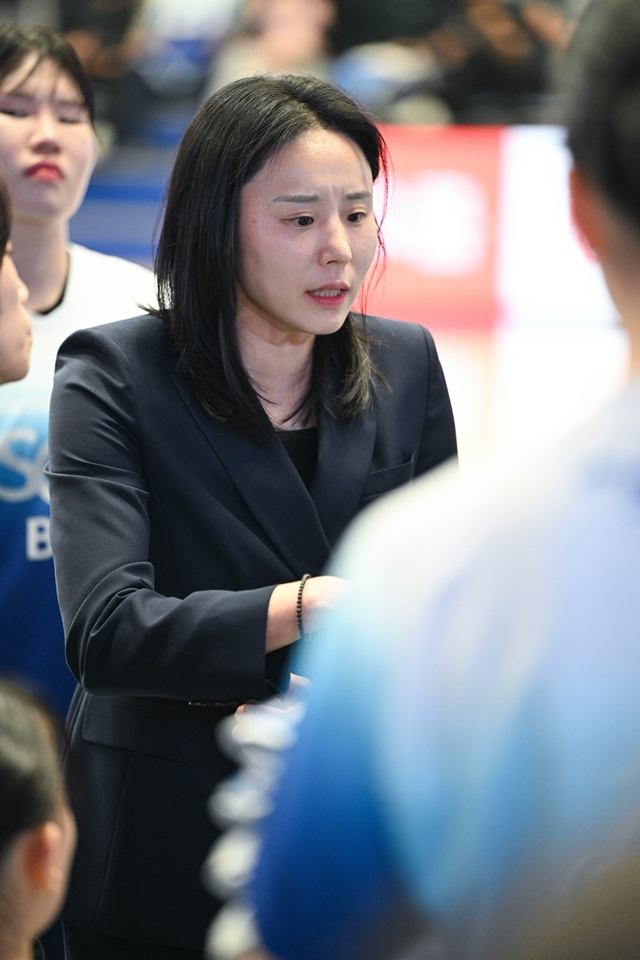 최윤아 인천 신한은행 감독. /사진=WKBL 제공