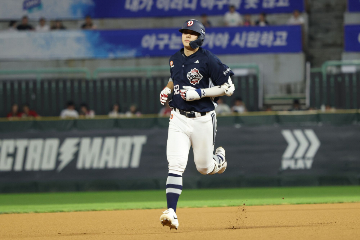7월 28일 인천 두산 베어스-SSG 랜더스전. 연장 10회 홈런을 친 박준순의 모습. /사진=두산 베어스 제공
