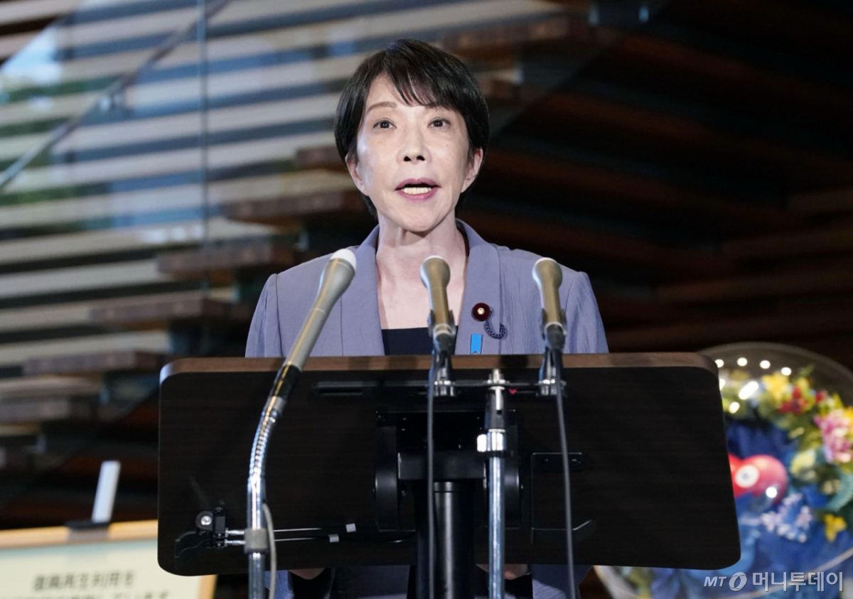 [도쿄=AP/뉴시스] 다카이치 사나에 일본 총리가 28일 도쿄에서 구마모토현 지진과 관련해  기자회견하고 있다. 2026.07.28. /사진=민경찬