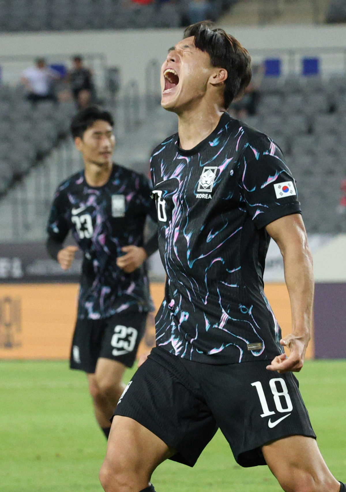 2025 동아시아축구연맹(EAFF) E-1 풋볼 챔피언십(동아시안컵) 한국-홍콩전이 11일 경기도 용인미르스타디움에서 열렸다. 대한민국 이호재가 두 번째 골을 터뜨린 후 포효하고 있다. /사진=김진경 kim.jinkyung@