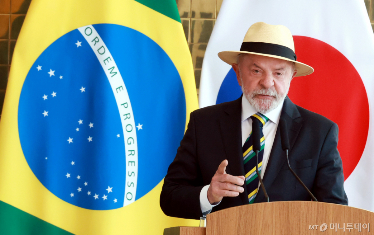 [브라질리아=뉴시스] 김진아 기자 = 루이스 이나시우 룰라 다 시우바 브라질 대통령이 27일(현지 시간) 브라질 브라질리아 대통령관저에서 열린 한-브라질 공동언론발표에서 발언을 하고 있다. 2026.07.28./사진=뉴시스 