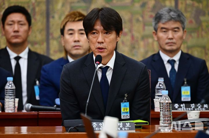 홍명보 전 대한민국 국가대표팀 감독이 30일 열린 국회 문화체육관광위원회 대한축구협회 현안 관련 청문회에서 발언하고 있다. /사진=뉴시스