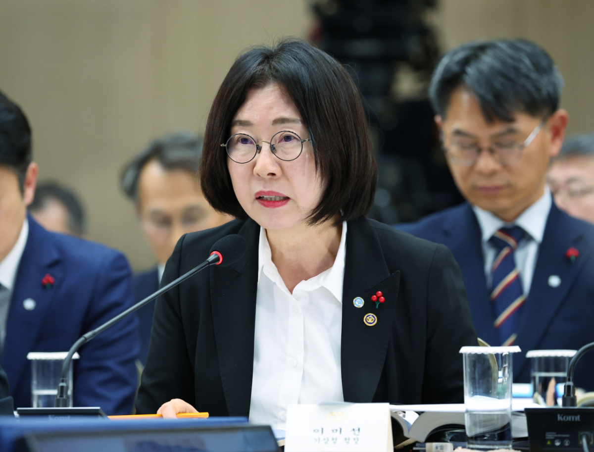 지난해 12월17일 세종시 정부세종컨벤션센터에서 열린 업무보고에 참석한 이미선 기상청장./사진=뉴시스.
