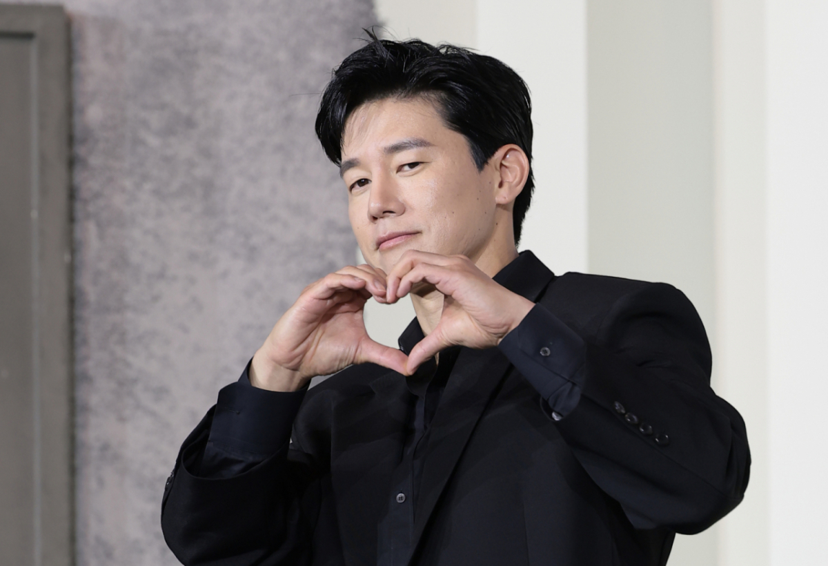 방송인 붐이 배우 김무열(사진)을 아이돌 그룹 멤버로 영입하려 했던 일화를 전했다. /사진=뉴스1