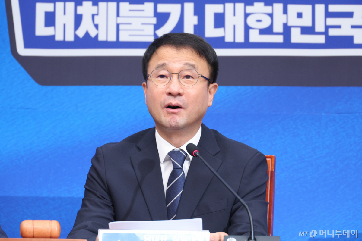(서울=뉴스1) 신웅수 기자 = 한병도 더불어민주당 당대표 직무대행 겸 원내대표가 3일 서울 여의도 국회에서 열린 최고위원회의에서 모두발언을 하고 있다. 2026.8.3/뉴스1 Copyright © 뉴스1. All rights reserved. 무단 전재 및 재배포, AI학습 이용 금지. /사진=(서울=뉴스1) 신웅수 기자