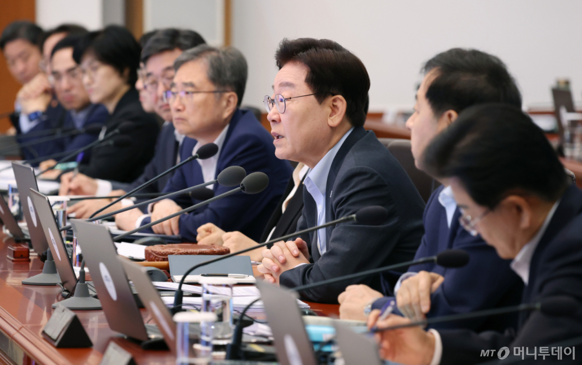 [서울=뉴시스] 조성봉 기자 = 이재명 대통령이 4일 청와대에서 열린 국무회의에서 발언을 하고 있다. 2026.08.04. suncho21@newsis.com /사진=김진아