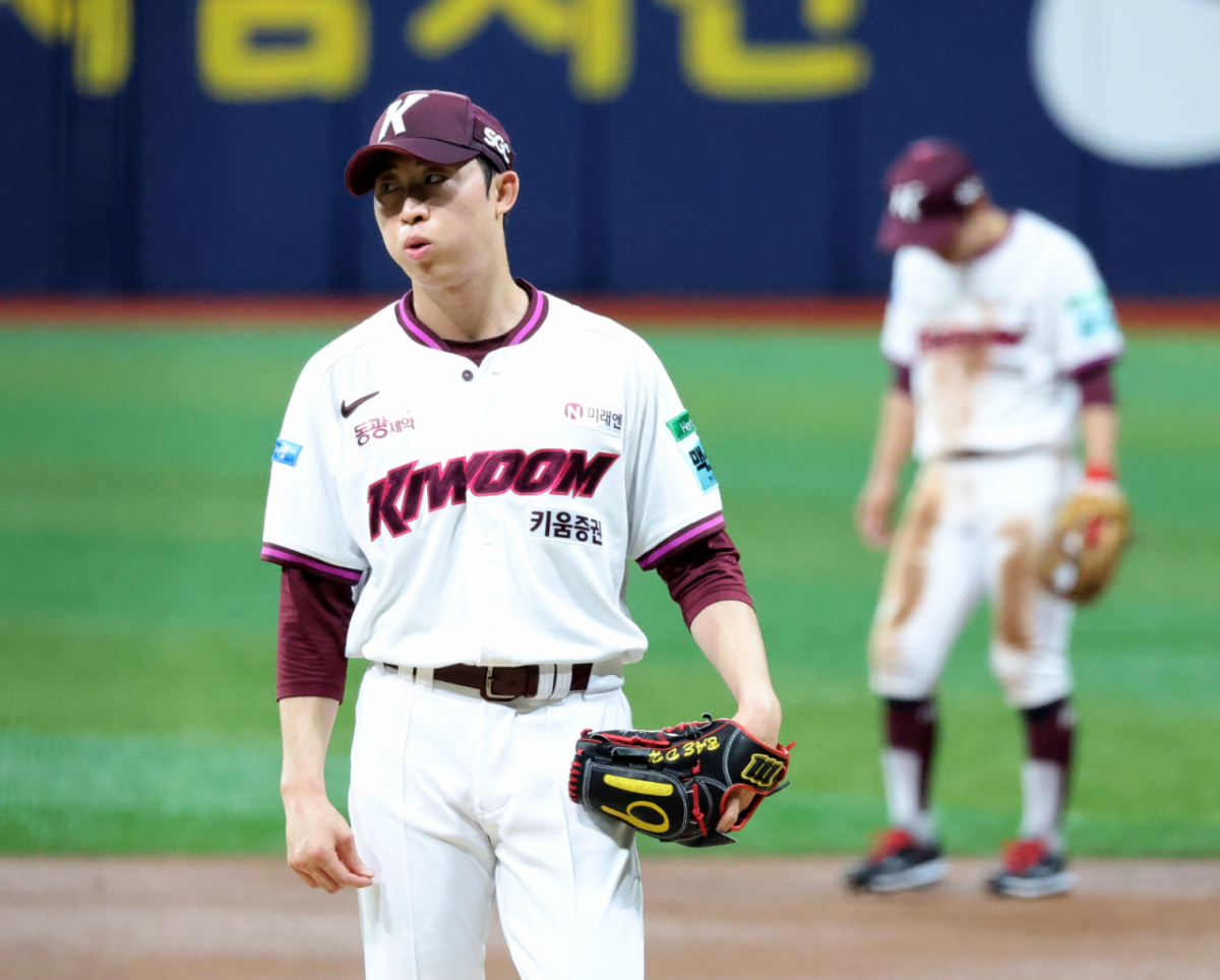 키움 우완 투수 배동현. /사진=강영조 선임기자