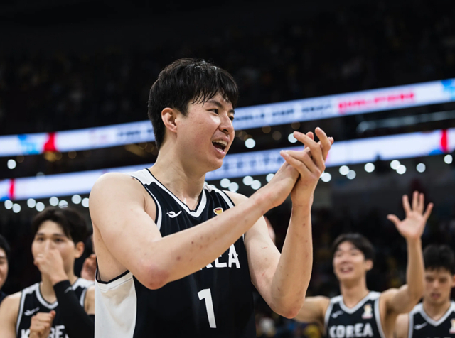 이현중. /사진=FIBA